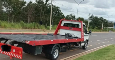 Reboque em Grumari